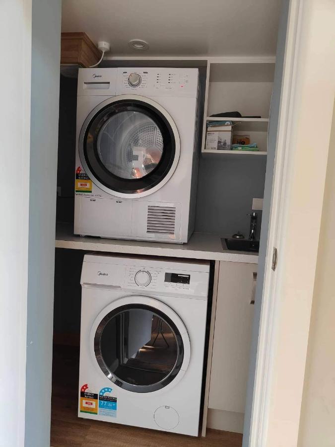 Fully Renovated Hillside Apartment Close To City Κράισττσερτς Εξωτερικό φωτογραφία