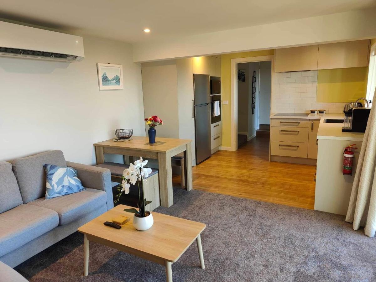 Fully Renovated Hillside Apartment Close To City Κράισττσερτς Εξωτερικό φωτογραφία